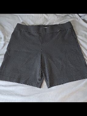 Black and White Polka Dot Ellen Tracy Shorts